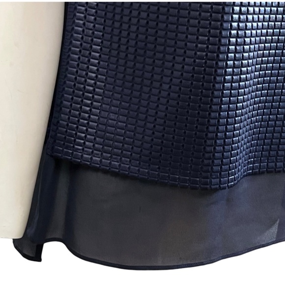 Vince Blouse Women's Small Dark Navy Blue Sleeveless Textured Mesh Overlay Top - Picture 7 of 11